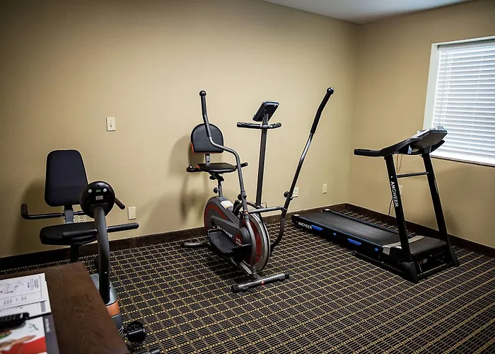 Super 8 By Wyndham Hotel 2*
