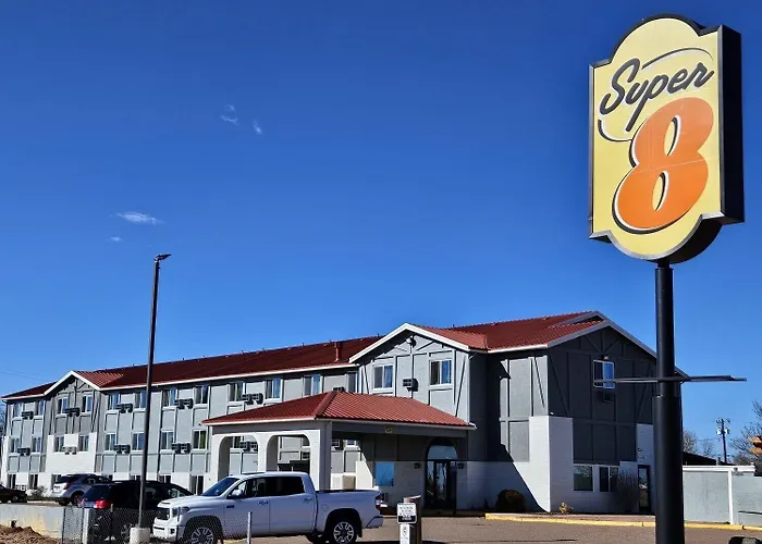 Super 8 By Wyndham Hotel 2*